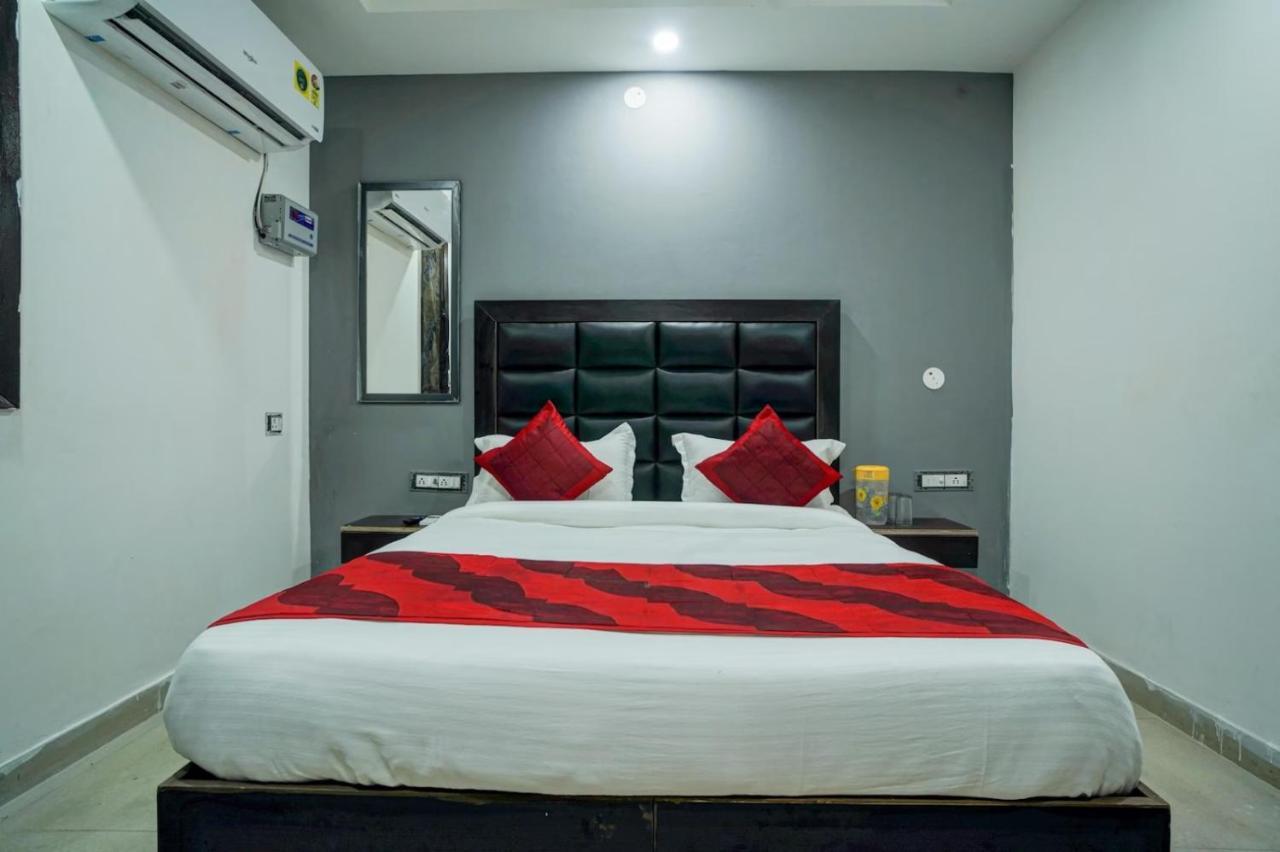 Prime Keshaw Homely In Main Road Building 4* New Delhi
